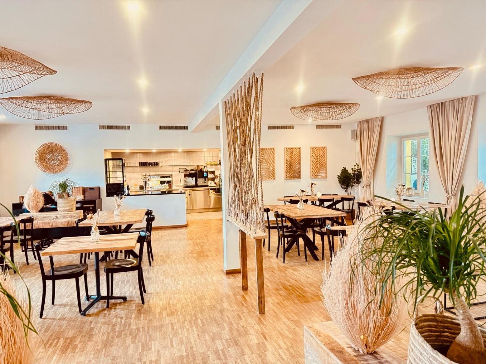 Hotel Domaine De La Sauge 屈德勒凡 外观 照片