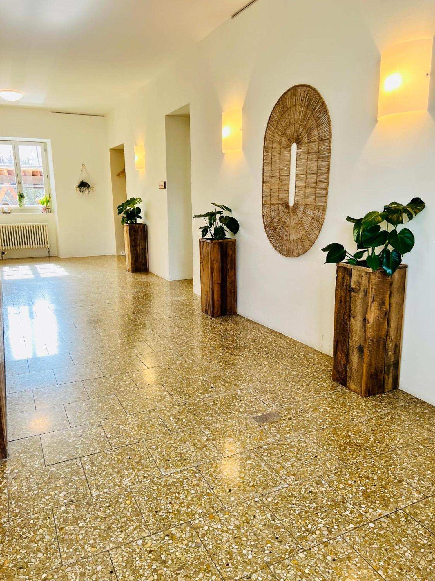 Hotel Domaine De La Sauge 屈德勒凡 外观 照片