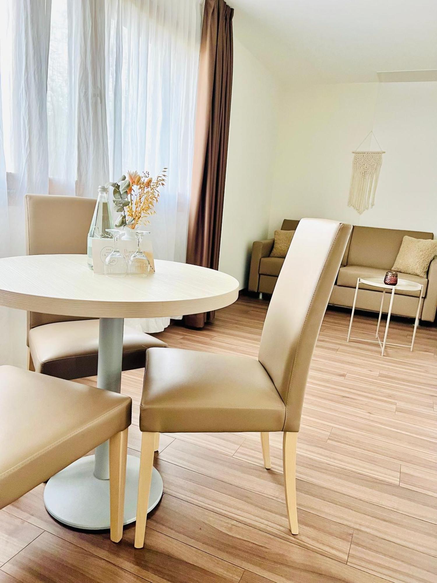 Hotel Domaine De La Sauge 屈德勒凡 外观 照片