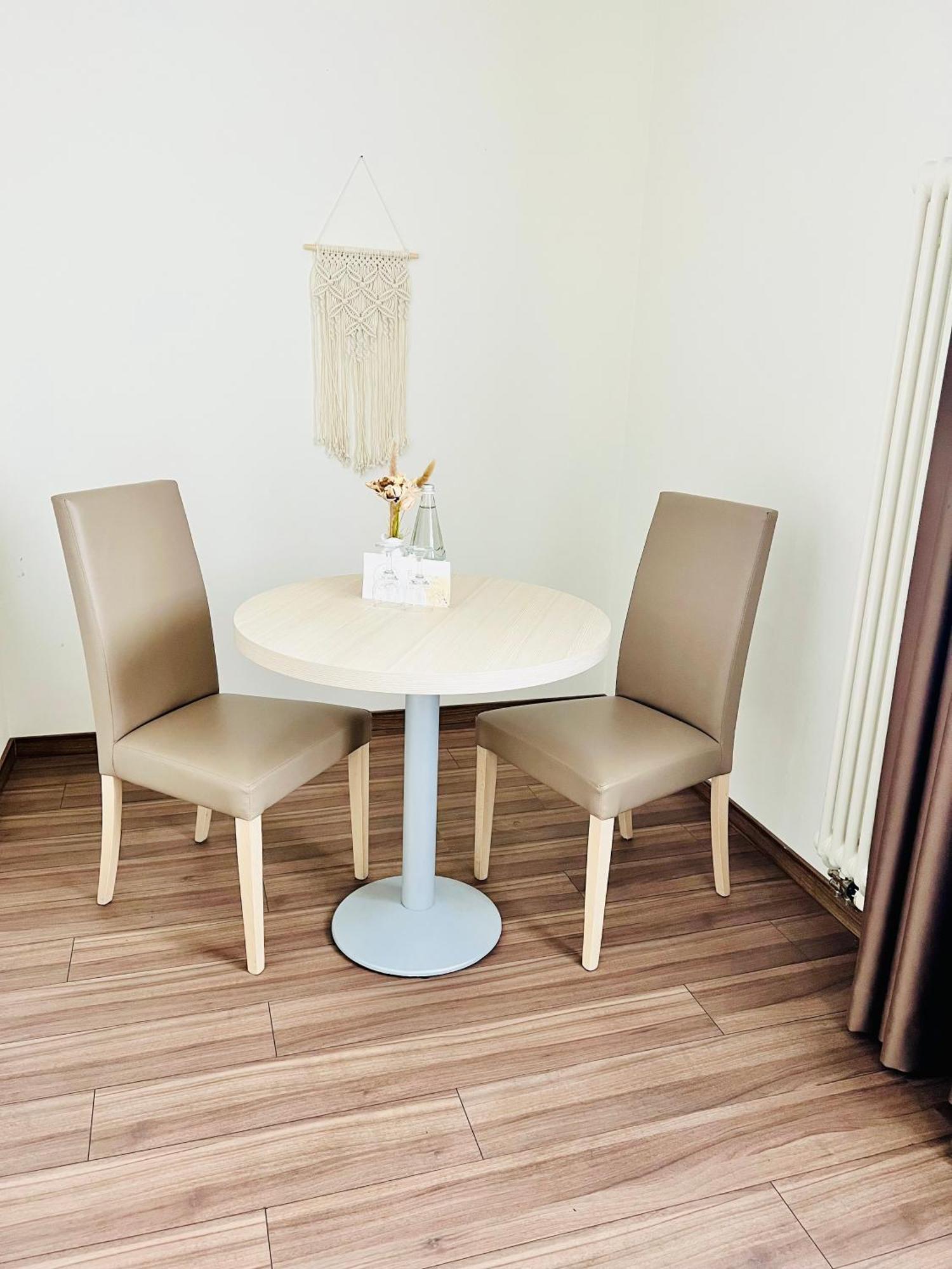 Hotel Domaine De La Sauge 屈德勒凡 外观 照片