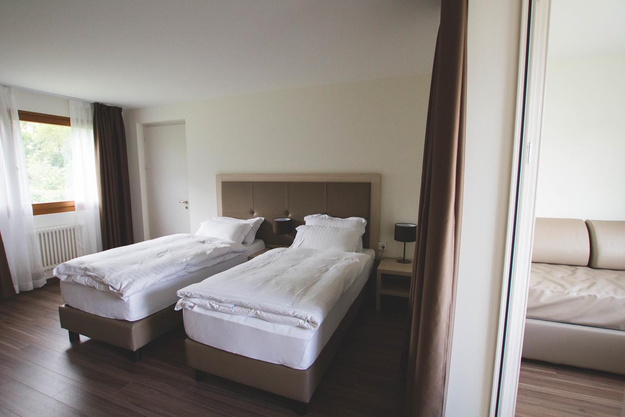 Hotel Domaine De La Sauge 屈德勒凡 外观 照片