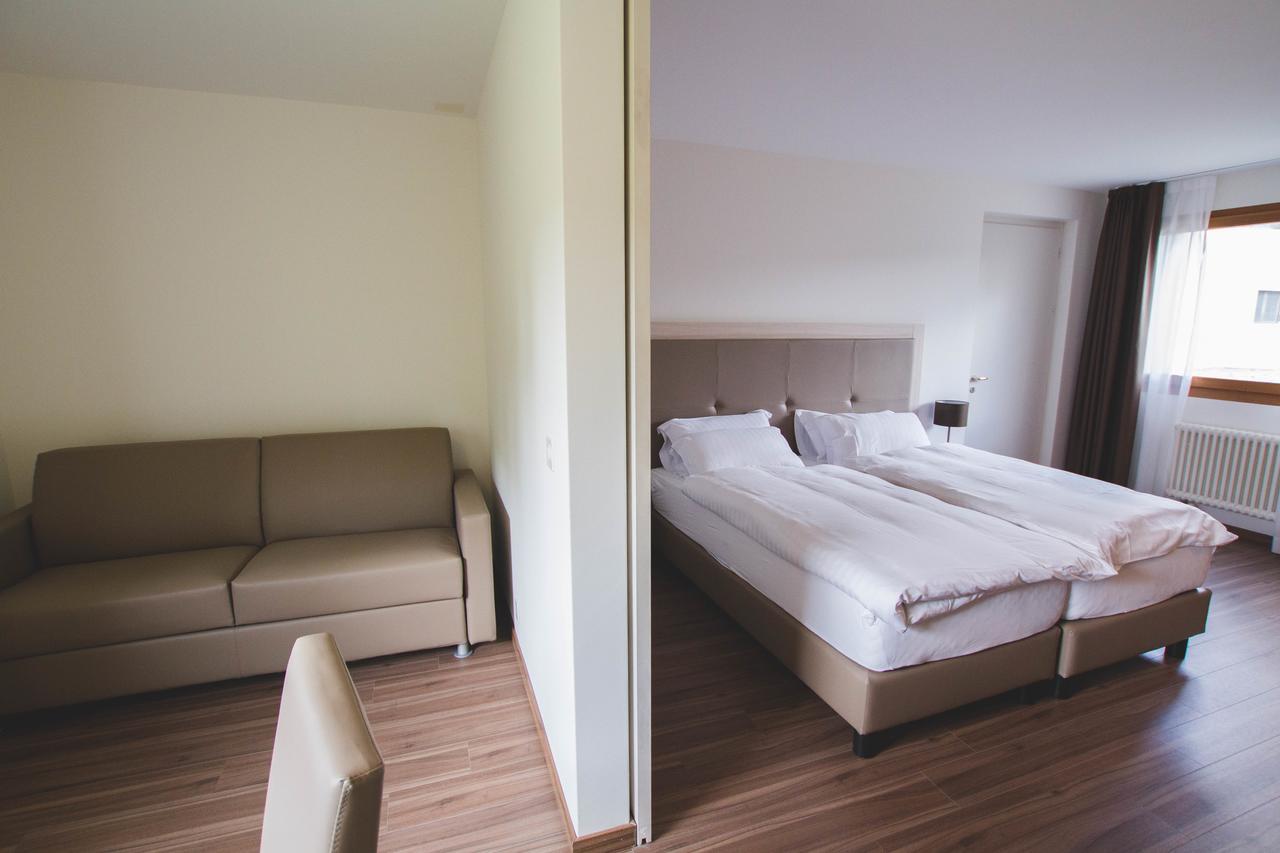 Hotel Domaine De La Sauge 屈德勒凡 外观 照片
