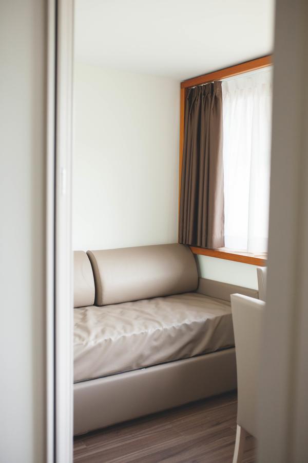 Hotel Domaine De La Sauge 屈德勒凡 外观 照片