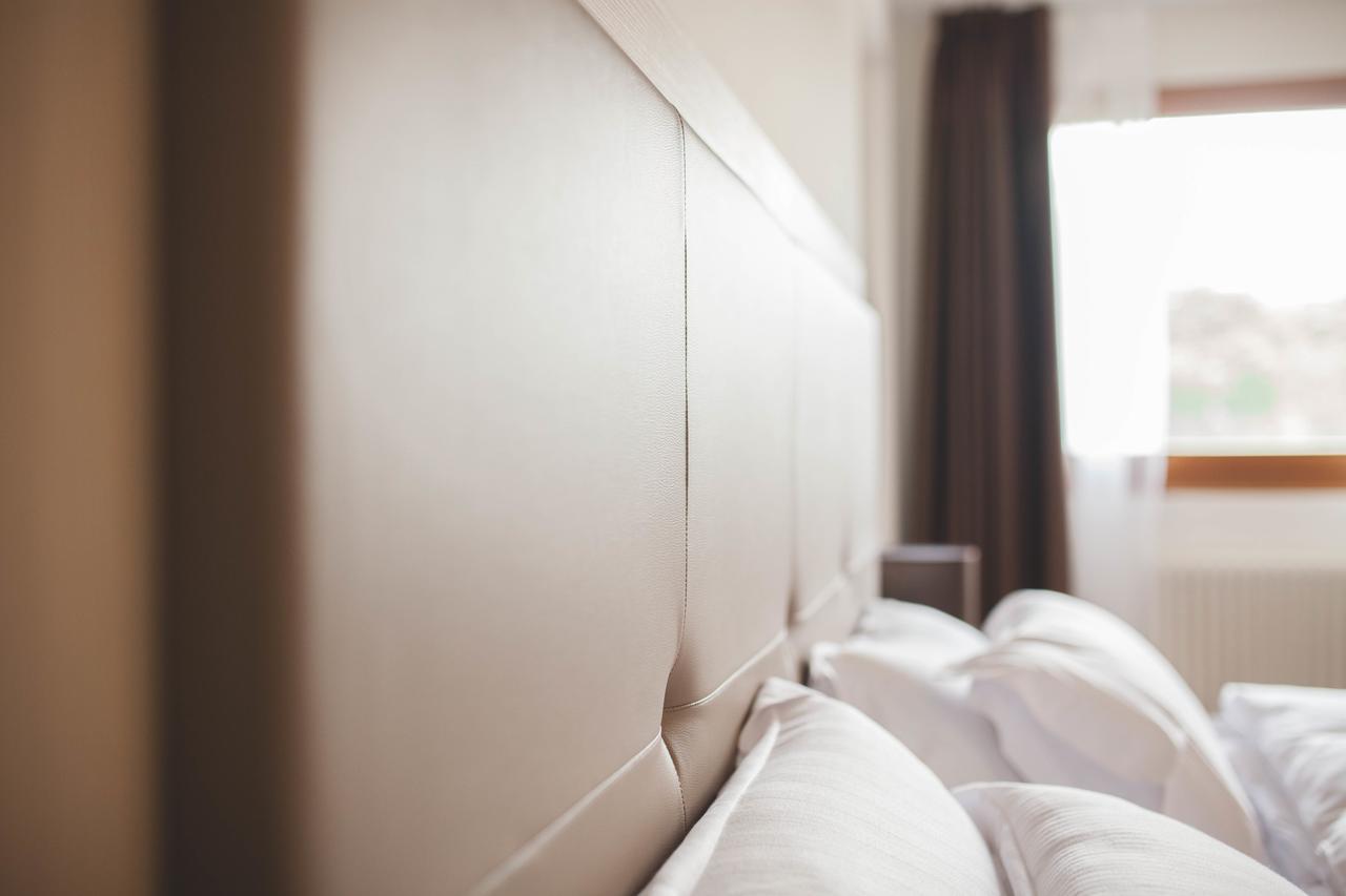 Hotel Domaine De La Sauge 屈德勒凡 外观 照片